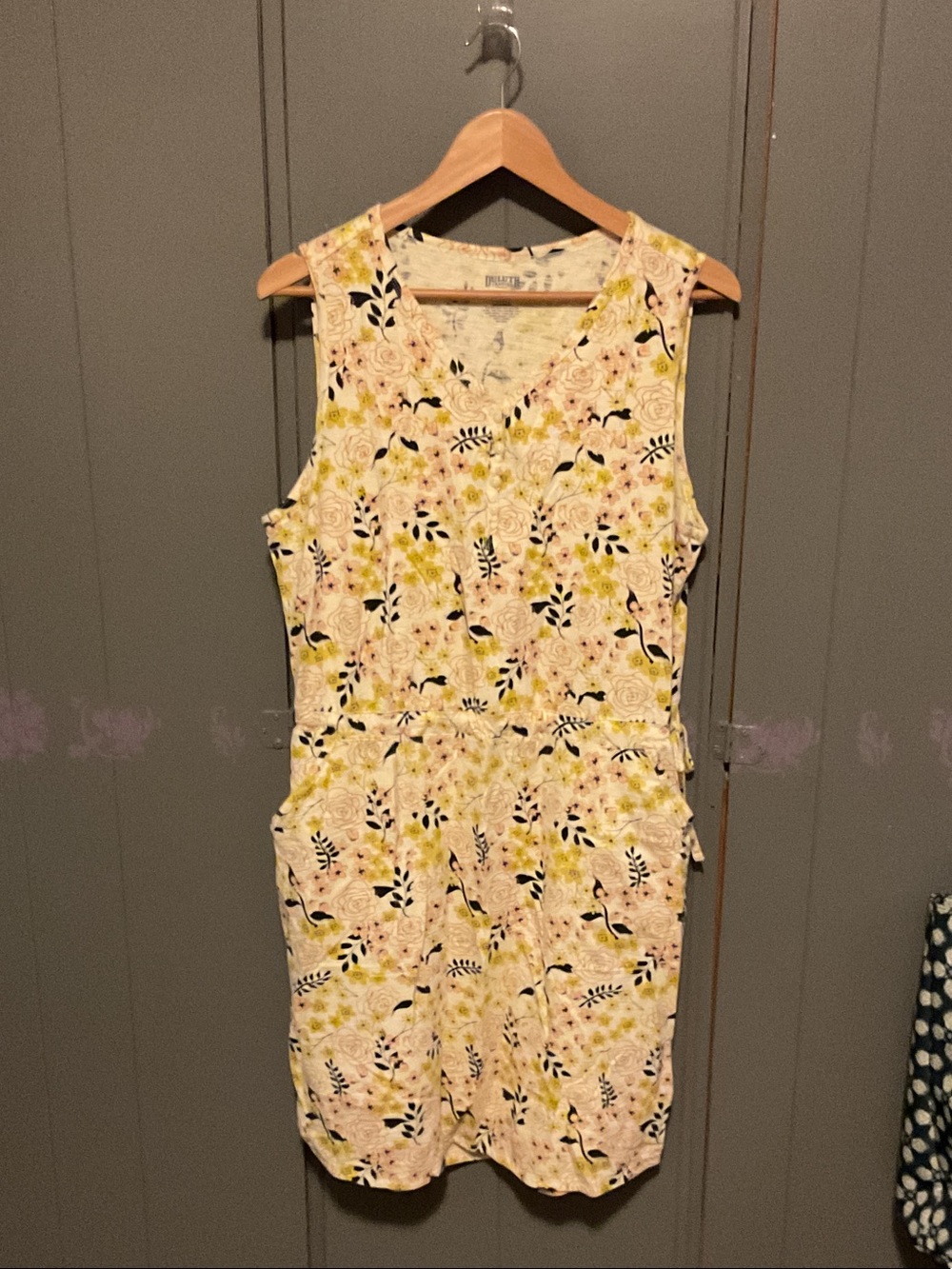 Duluth Trading Co Floral V-Neck Sleeveless Dress in Yellow, Pink and Black